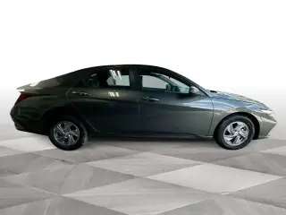 Hyundai ELANTRA 2025 SE 4dr Sedan
