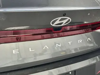 Hyundai ELANTRA 2025 SE 4dr Sedan