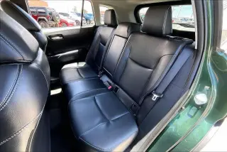 Toyota Corolla Cross 2024 XLE 4dr Crossover