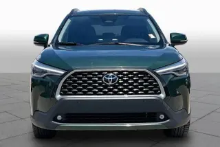 Toyota Corolla Cross 2024 XLE 4dr Crossover