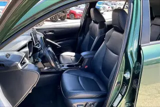 Toyota Corolla Cross 2024 XLE 4dr Crossover