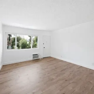 2.5x the rent minimum