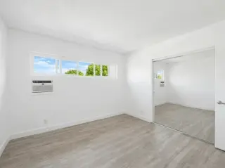 2.5x the rent minimum