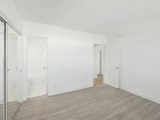 2.5x the rent minimum