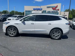 Buick Enclave 2023 4x4 Essence 4dr Crossover
