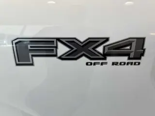 Ford F-150 2024 4x4 STX 4dr SuperCrew 5.5 ft. SB