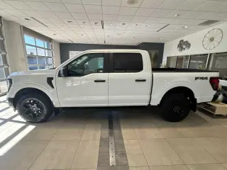 Ford F-150 2024 4x4 STX 4dr SuperCrew 5.5 ft. SB