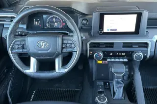 Toyota Tacoma 2024 4x4 SR5 4dr Double Cab 5.0 ft SB