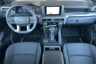 Toyota Tacoma 2024 4x4 SR5 4dr Double Cab 5.0 ft SB