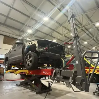 ¡REPARACIÓN DE CHASÍS Y PINTURA!