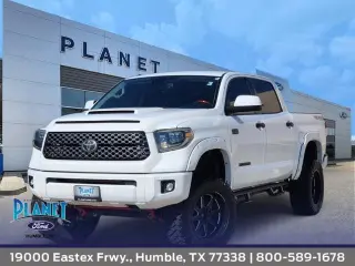 Toyota Tundra 2019 4x4 SR5 4dr CrewMax Cab Pickup SB (5.7L V8)