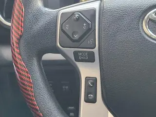 Toyota Tundra 2019 4x4 SR5 4dr CrewMax Cab Pickup SB (5.7L V8)
