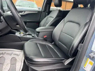Ford Escape 2023 AWD Platinum 4dr SUV
