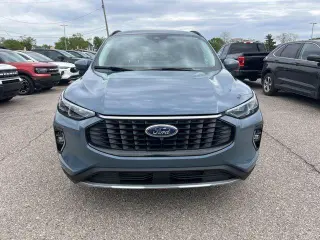 Ford Escape 2023 AWD Platinum 4dr SUV