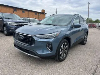 Ford Escape 2023 AWD Platinum 4dr SUV