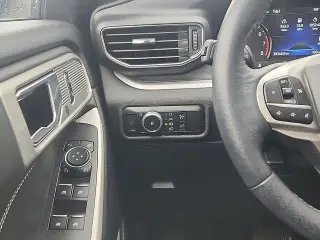 Ford Explorer 2023 AWD XLT 4dr SUV