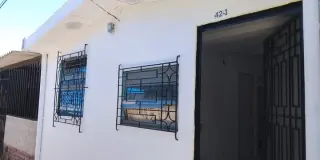 LOS ANGELES, SOYAPANGO