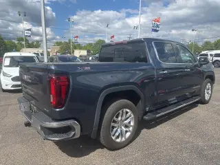 GMC Sierra 1500 Limited 2022 4x4 SLT 4dr Crew Cab 5.8 ft. SB