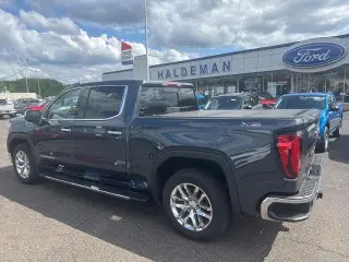 GMC Sierra 1500 Limited 2022 4x4 SLT 4dr Crew Cab 5.8 ft. SB
