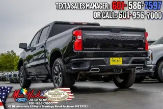 Chevrolet Silverado 1500 2023 4x4 RST 4dr Crew Cab 5.8 ft. SB