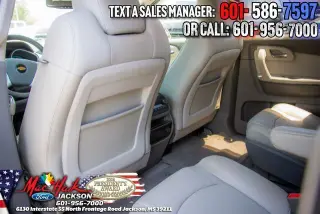 Chevrolet Traverse 2011 LT 4dr SUV w/2LT