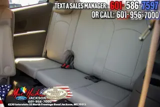Chevrolet Traverse 2011 LT 4dr SUV w/2LT