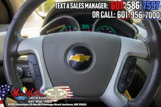 Chevrolet Traverse 2011 LT 4dr SUV w/2LT
