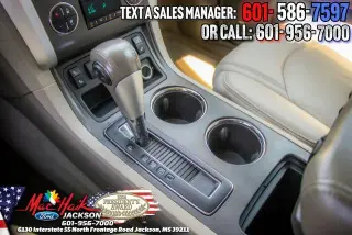 Chevrolet Traverse 2011 LT 4dr SUV w/2LT
