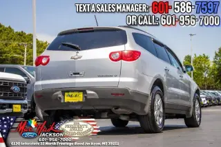 Chevrolet Traverse 2011 LT 4dr SUV w/2LT
