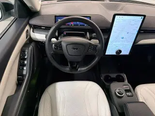 Ford Mustang Mach-E 2023 AWD Premium 4dr SUV