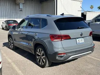 Volkswagen Taos 2022 SE 4dr SUV