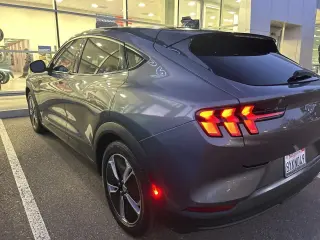 Ford Mustang Mach-E 2021 AWD Select 4dr SUV