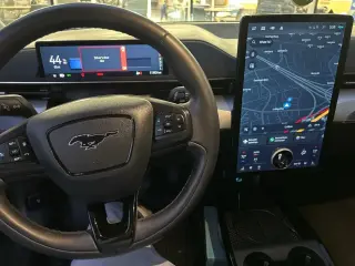 Ford Mustang Mach-E 2021 AWD Select 4dr SUV