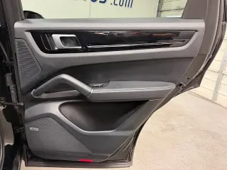 2019 Porsche Cayenne E-Hybrid