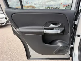 2023 Mercedes-Benz GLB 250