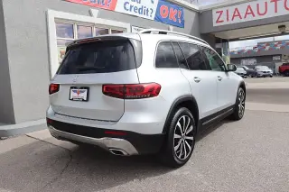 2023 Mercedes-Benz GLB 250