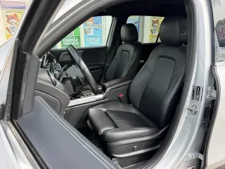 2023 Mercedes-Benz GLB 250