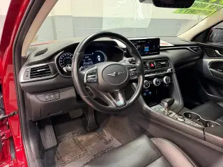 2022 Genesis G70 2.0T