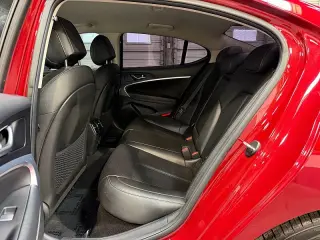 2022 Genesis G70 2.0T
