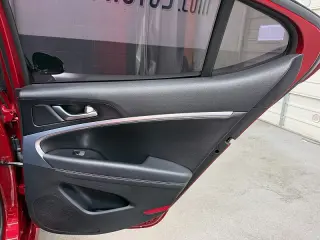 2022 Genesis G70 2.0T