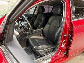 2022 Genesis G70 2.0T