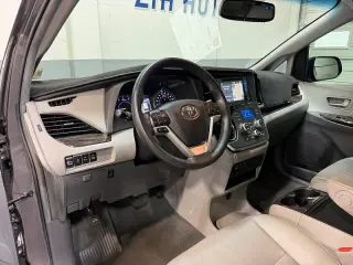 2016 Toyota Sienna XLE