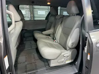 2016 Toyota Sienna XLE