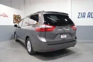 2016 Toyota Sienna XLE