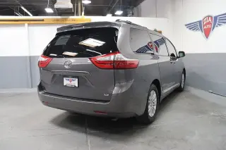 2016 Toyota Sienna XLE