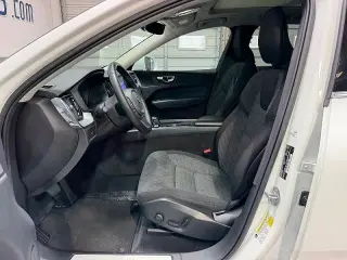 2023 Volvo XC60 CORE