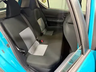 2019 Toyota Prius c LE