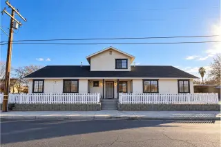 ESTRENE HOGAR EN PALMDALE