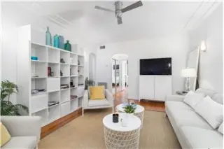 Propiedad de alquiler con 1 dormitorio y 1 baño en Miami Beach