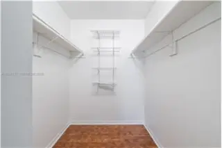 Propiedad de alquiler con 4 dormitorios y 2 baños en Miami
